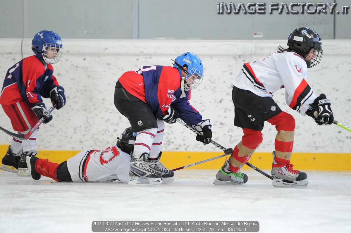 2011-03-27 Aosta 047 Hockey Milano Rossoblu U10-Aosta Bianchi - Alessandro Brigada